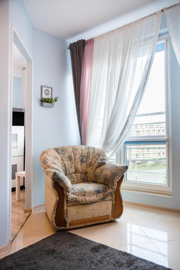 Wola Pleasure Place Apartment Varşovia Exterior foto