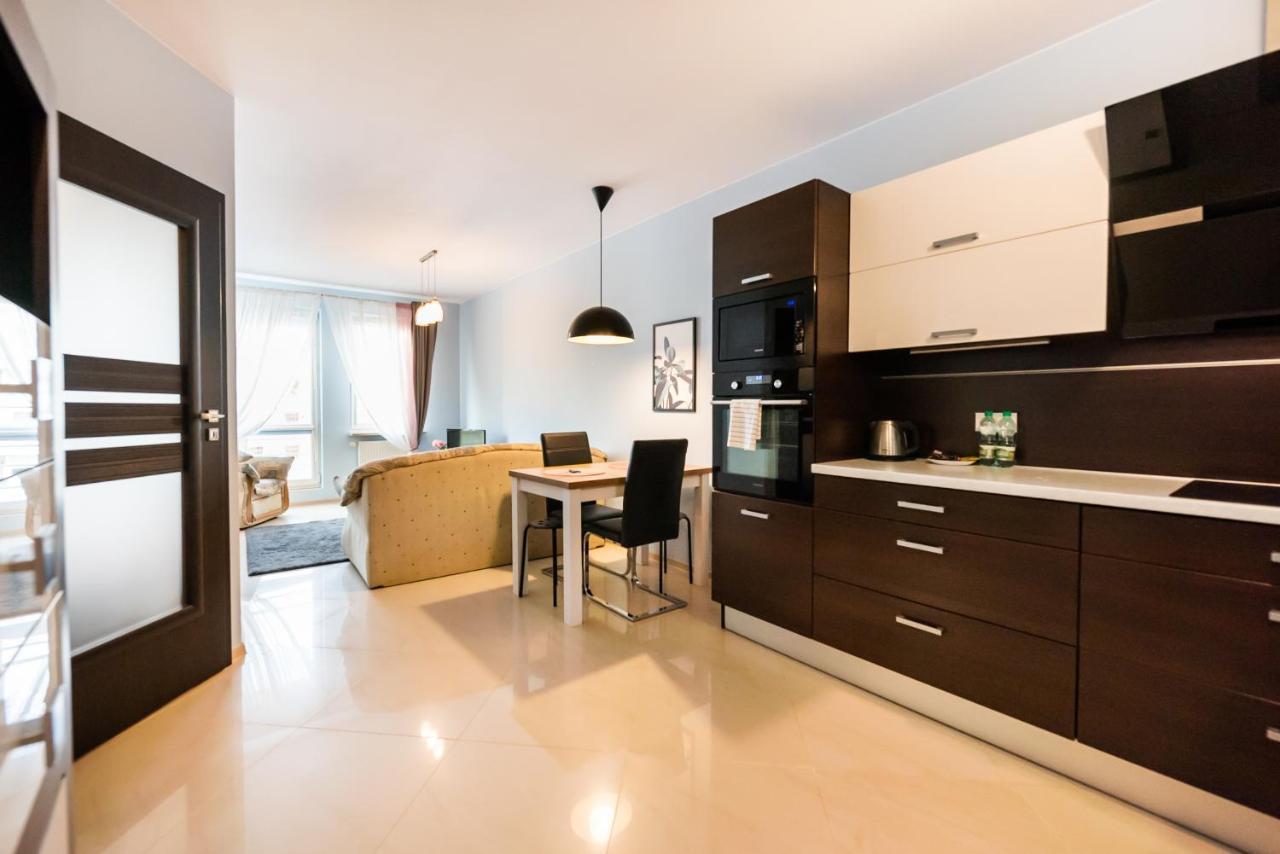 Wola Pleasure Place Apartment Varşovia Exterior foto