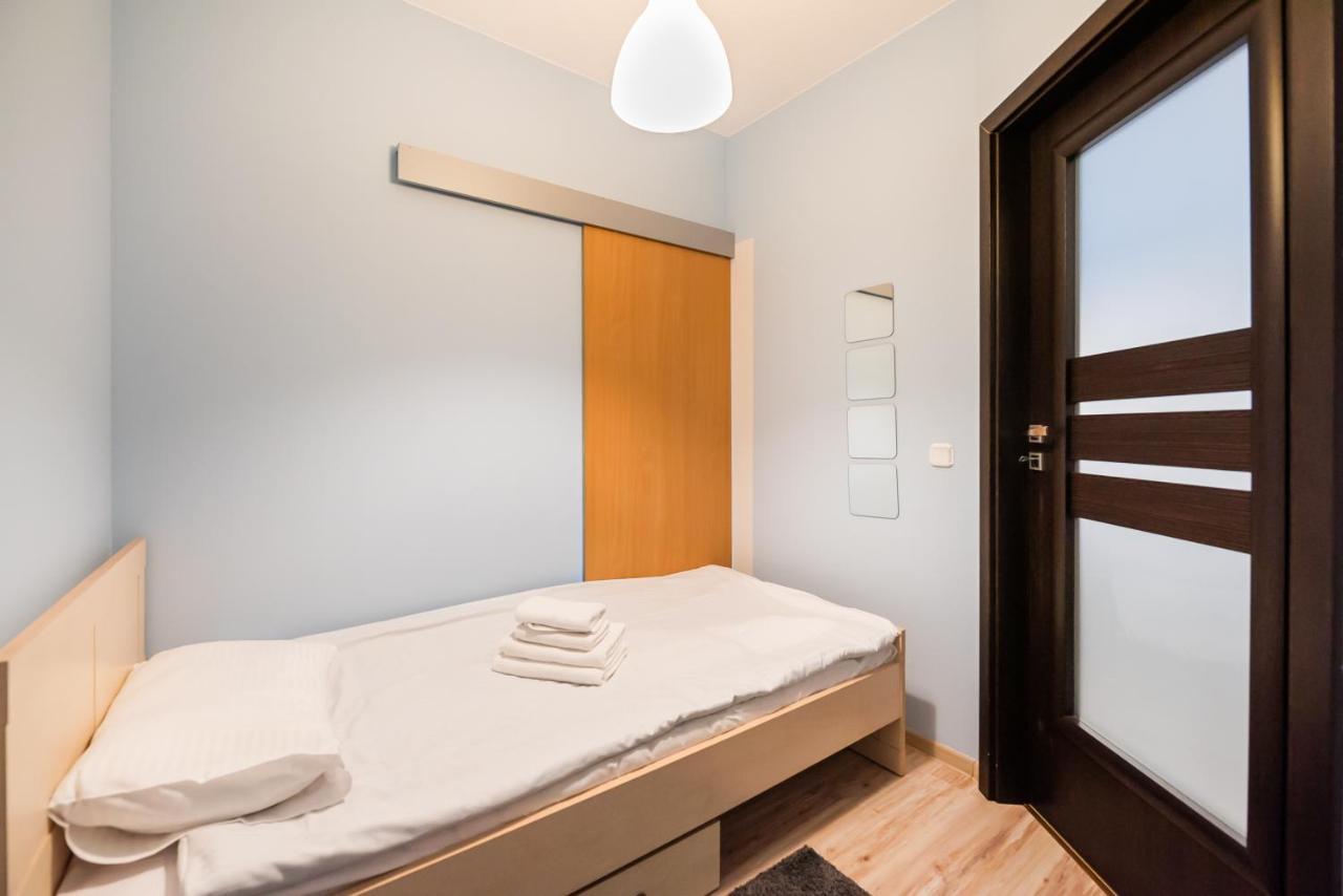 Wola Pleasure Place Apartment Varşovia Exterior foto